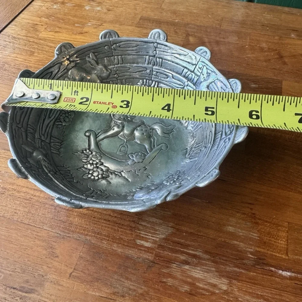 Vintage Handcrafted Pewter-Style Decorative‎ Bowl – Horse & Bunny Shelf Nursery